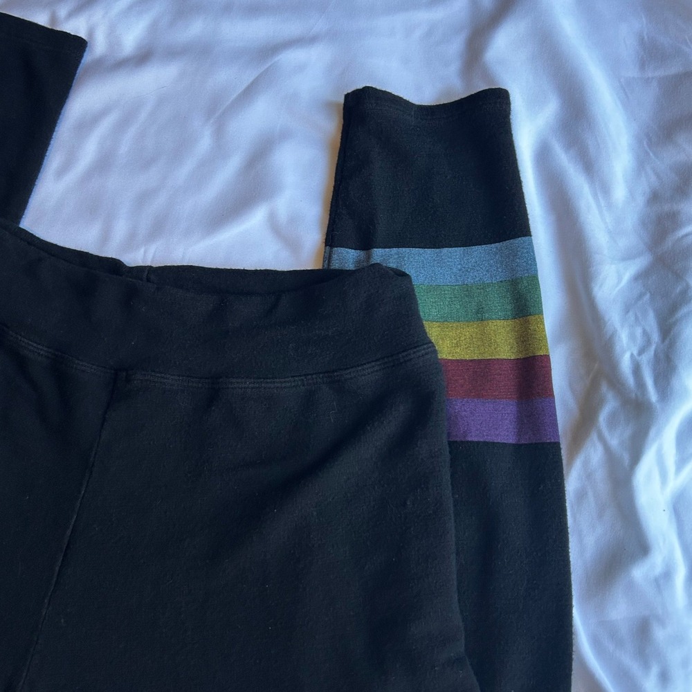 Sundry Rainbow Stripes Yoga Pant Size 2 (Medium) Leggings - Picture 3 of 4